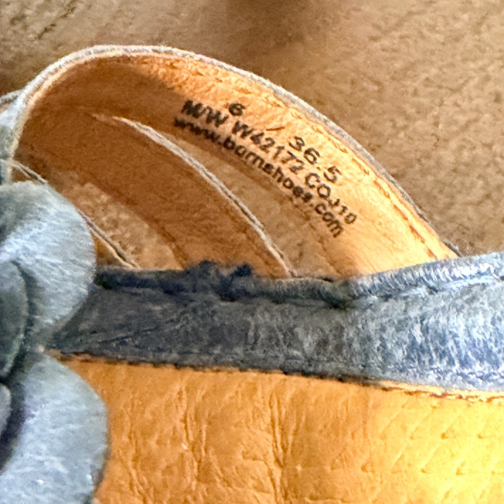 Born Women's Denim Blue Floral Sandals - Picture 4 of 8